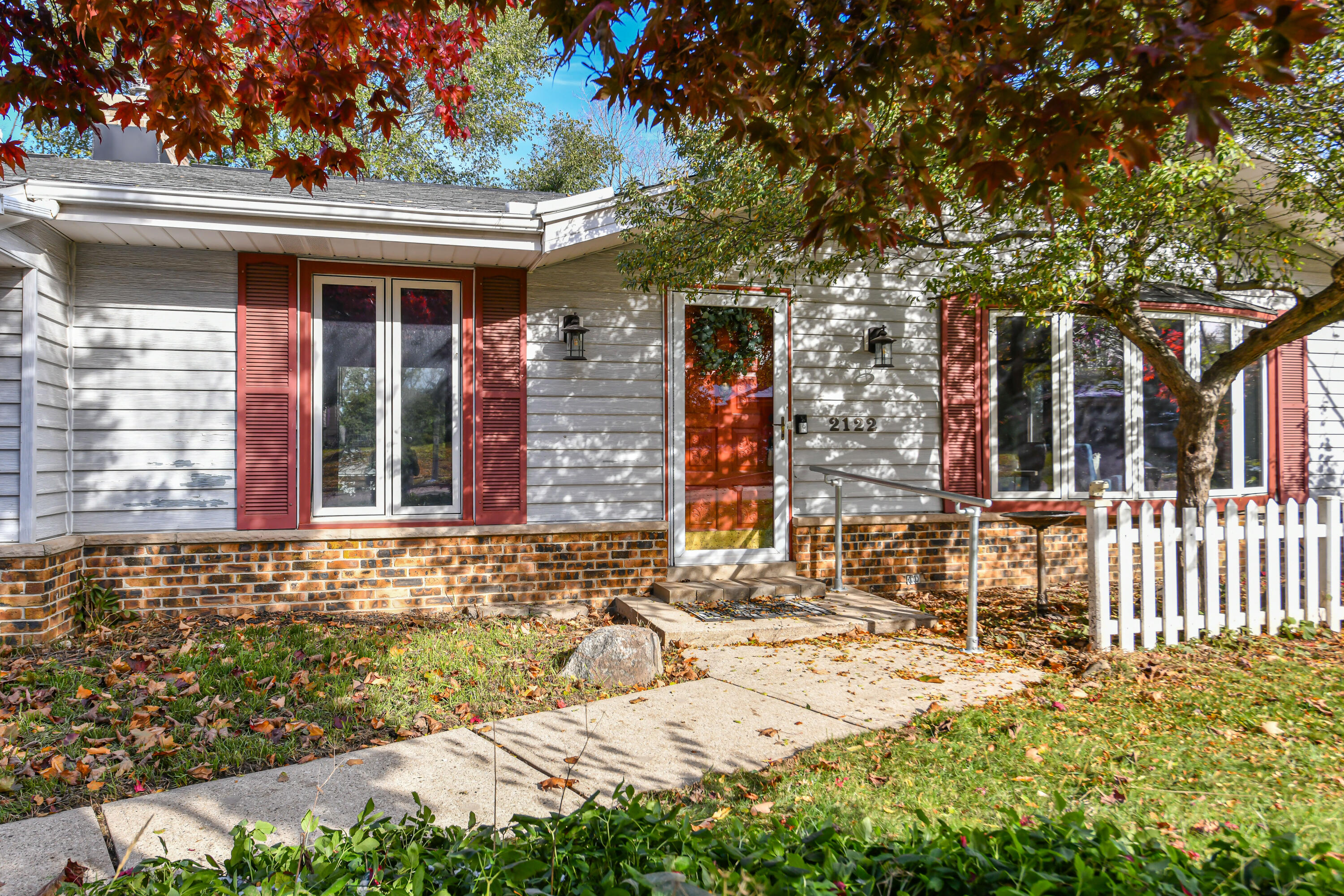 2122 Sunnyside Dr
