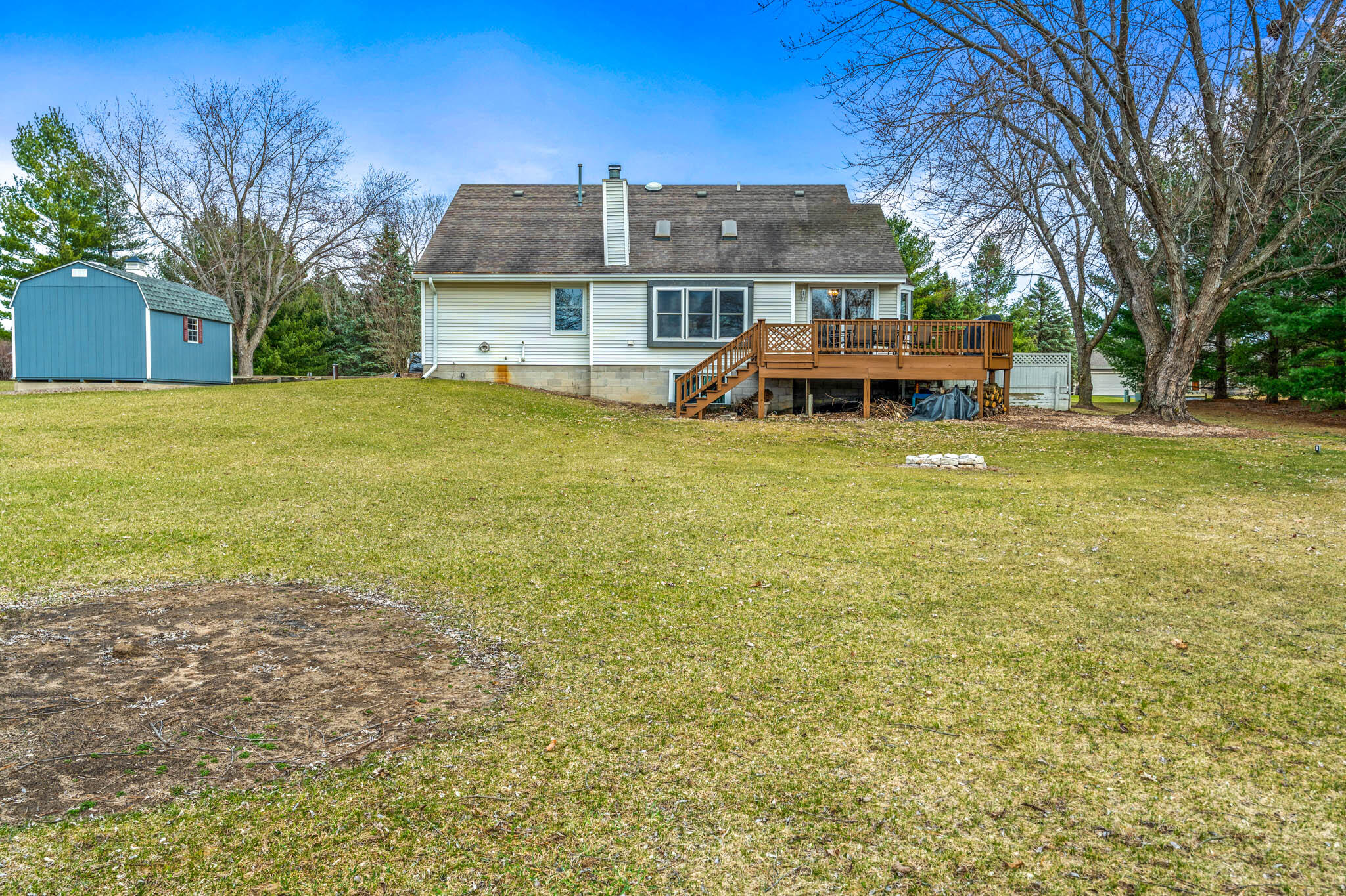 W360S2729 Scuppernong Dr