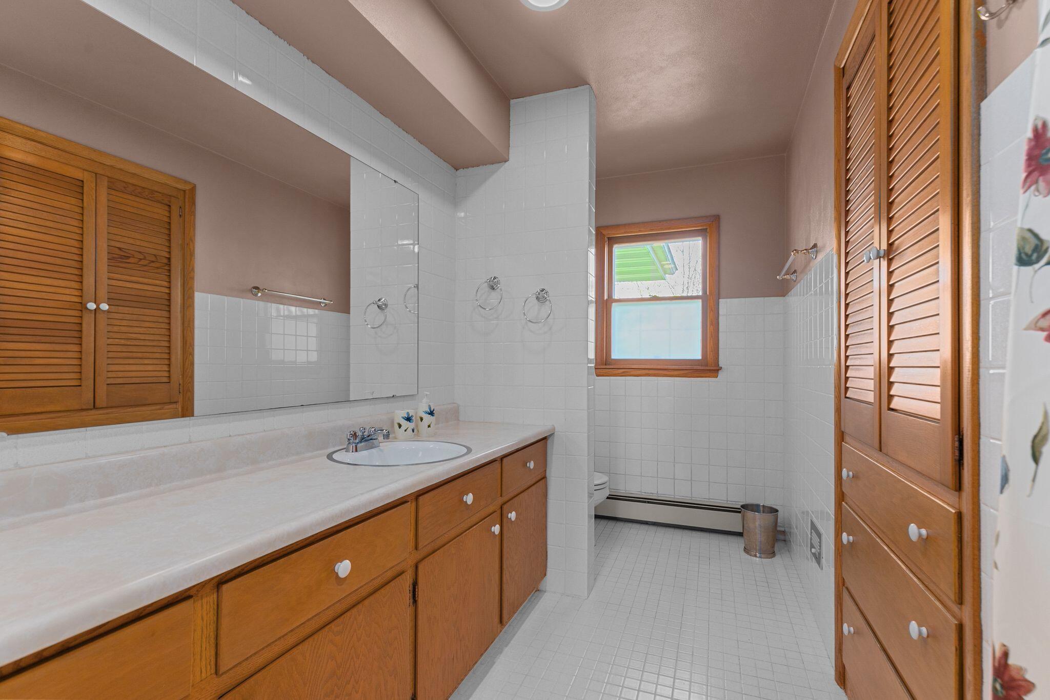 W849 Lakeside Dr