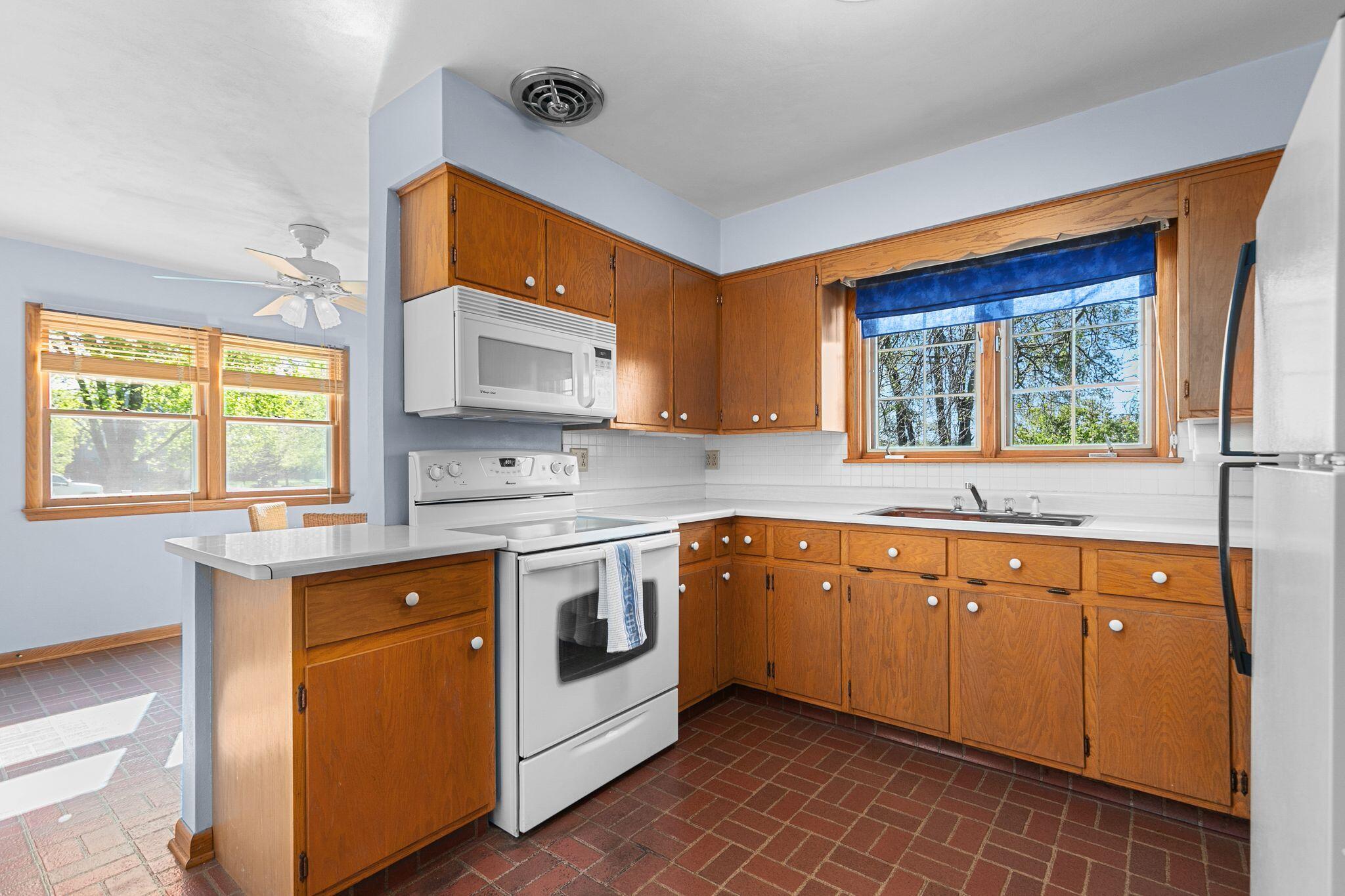 W849 Lakeside Dr