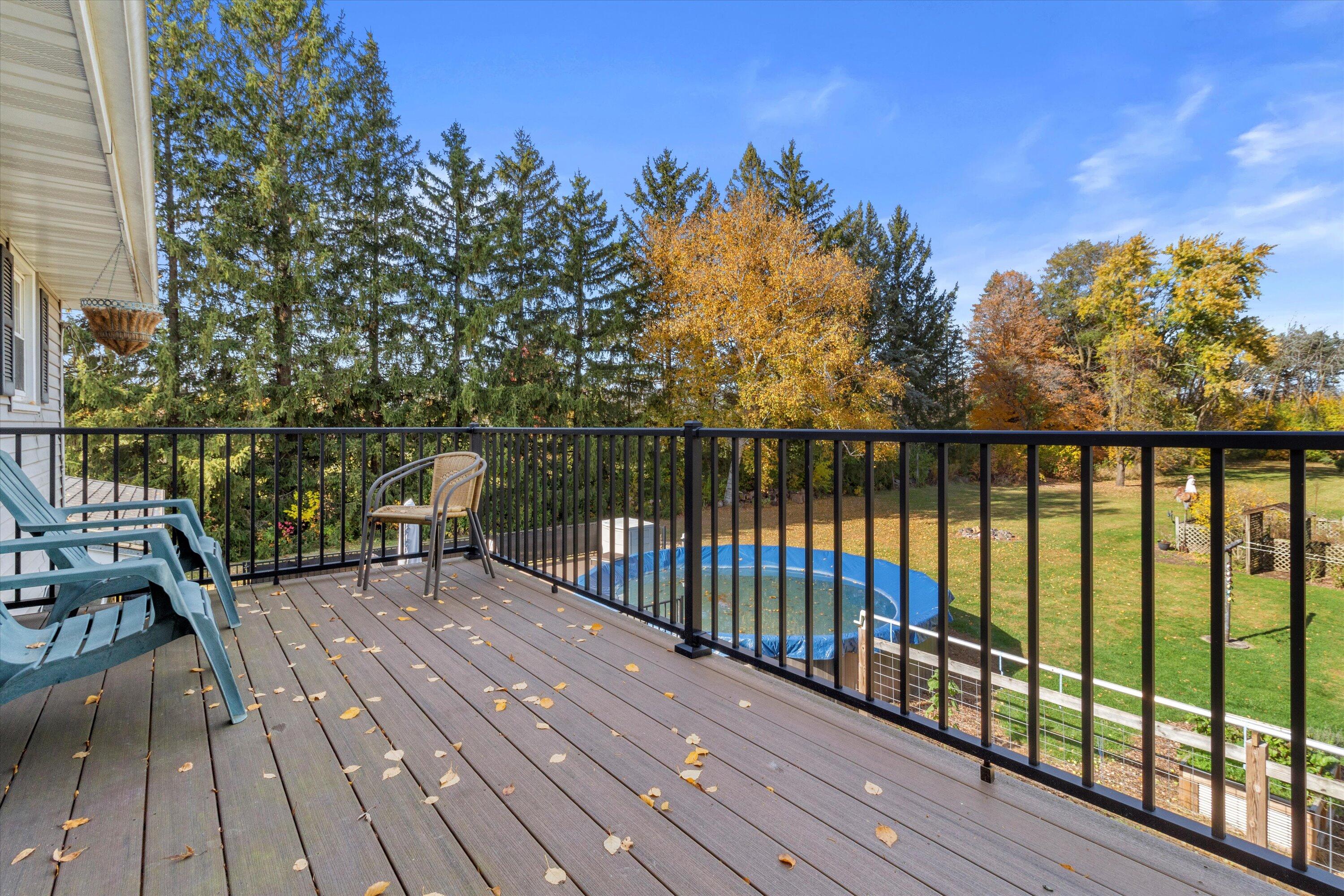 W1214 Glenview Ave