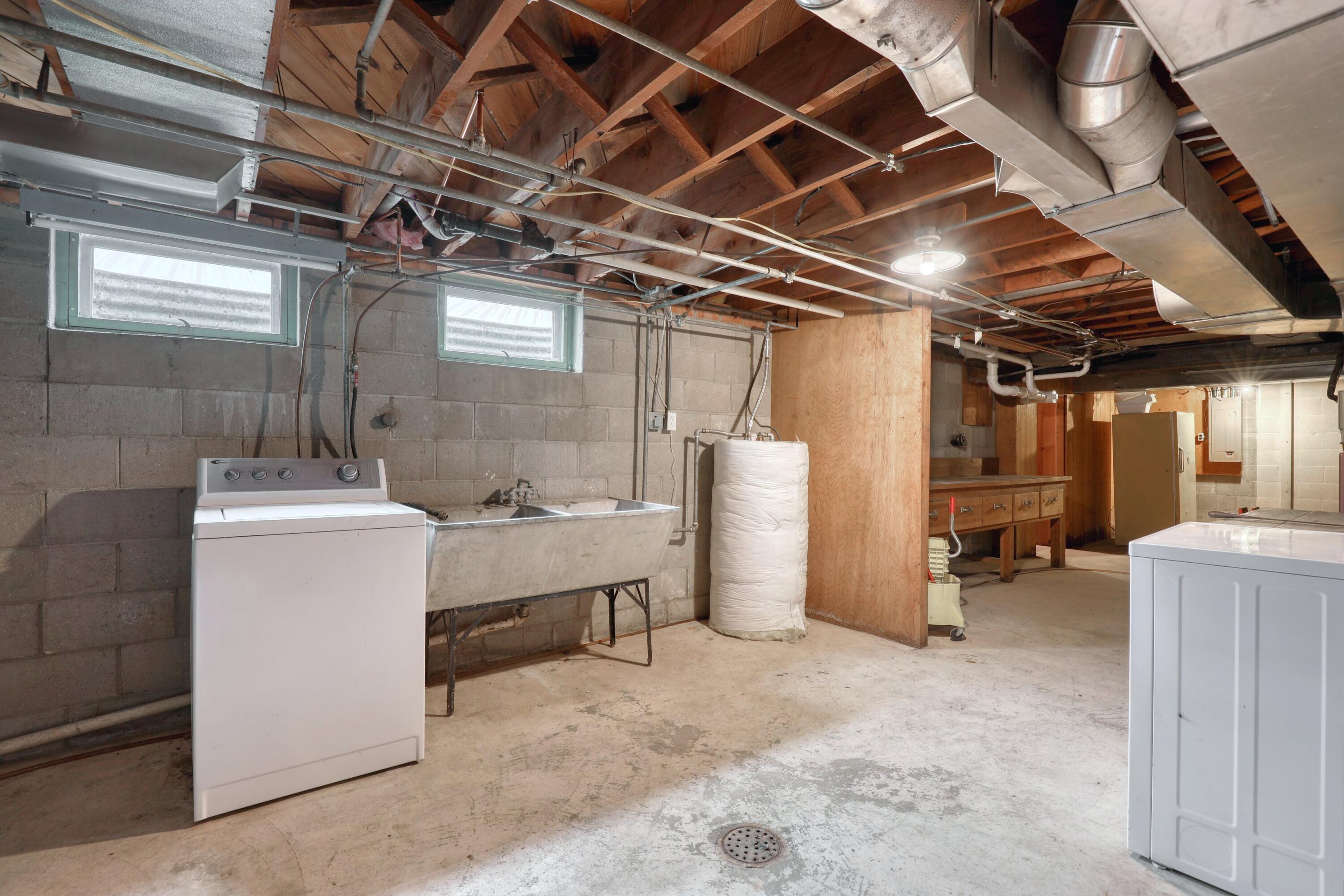 227 Grove St