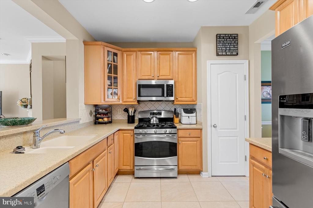 36212 SANDERLING DRIVE Unit: 10