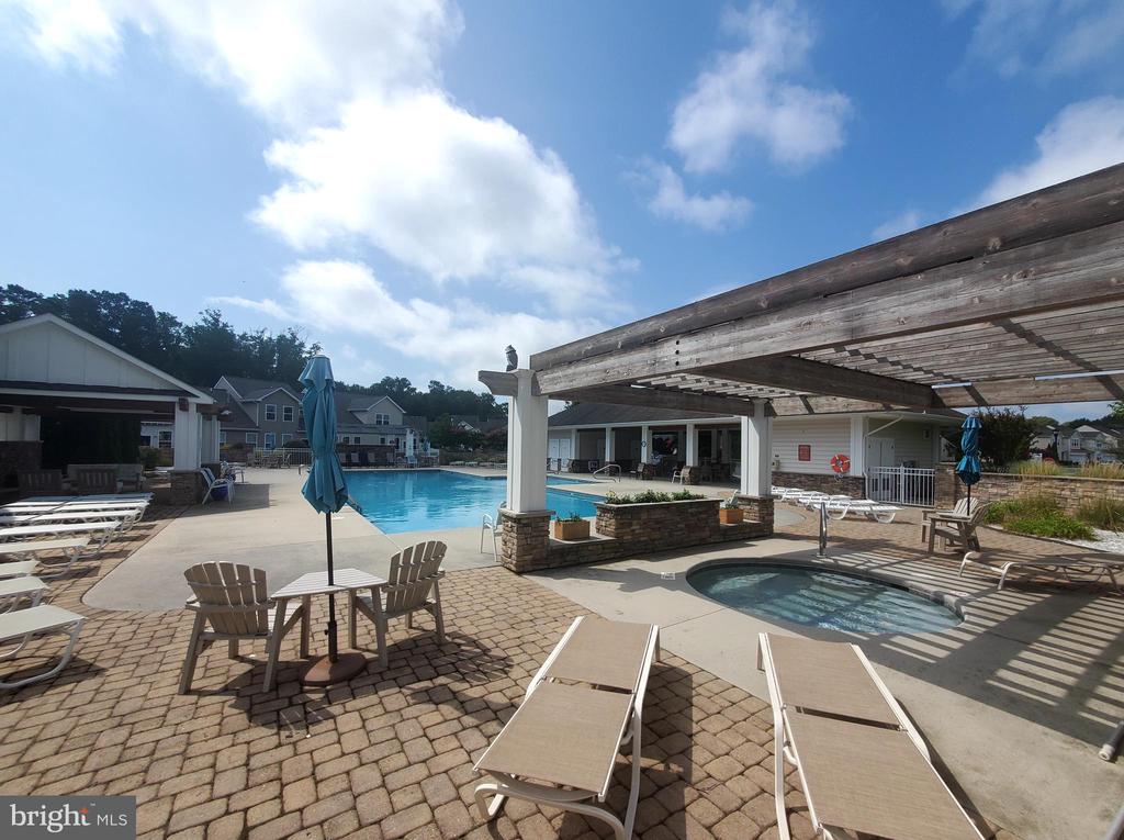 36212 SANDERLING DRIVE Unit: 10