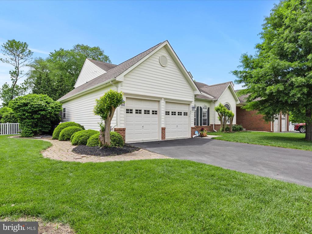 27 AVON PARK BOULEVARD