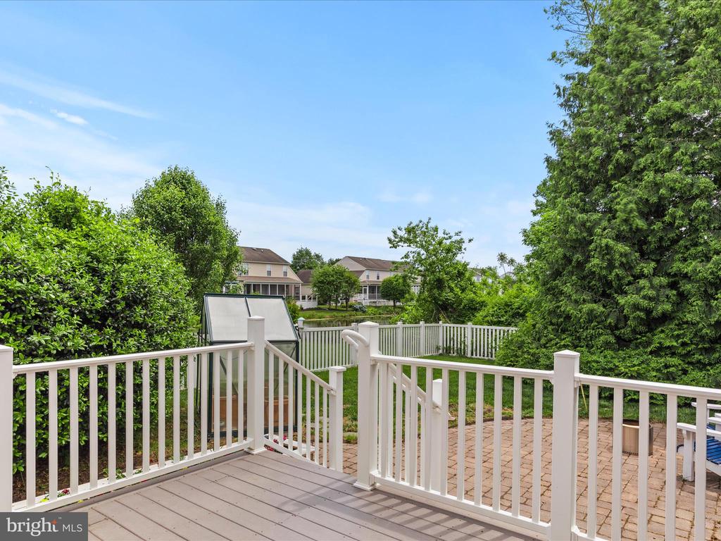 27 AVON PARK BOULEVARD