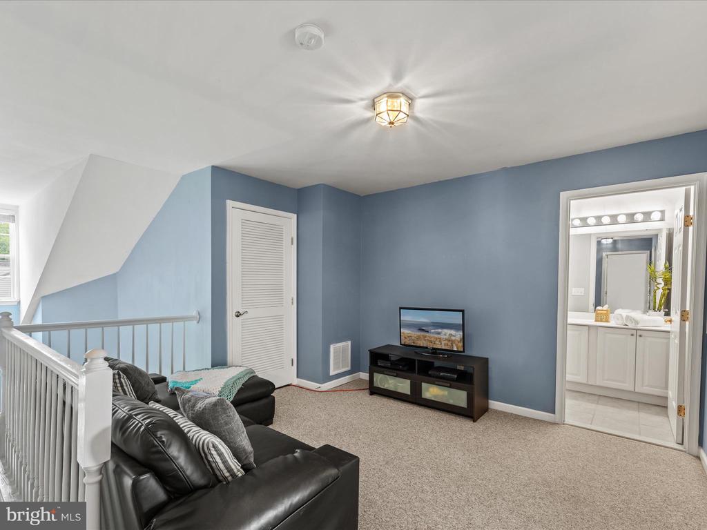 27 AVON PARK BOULEVARD