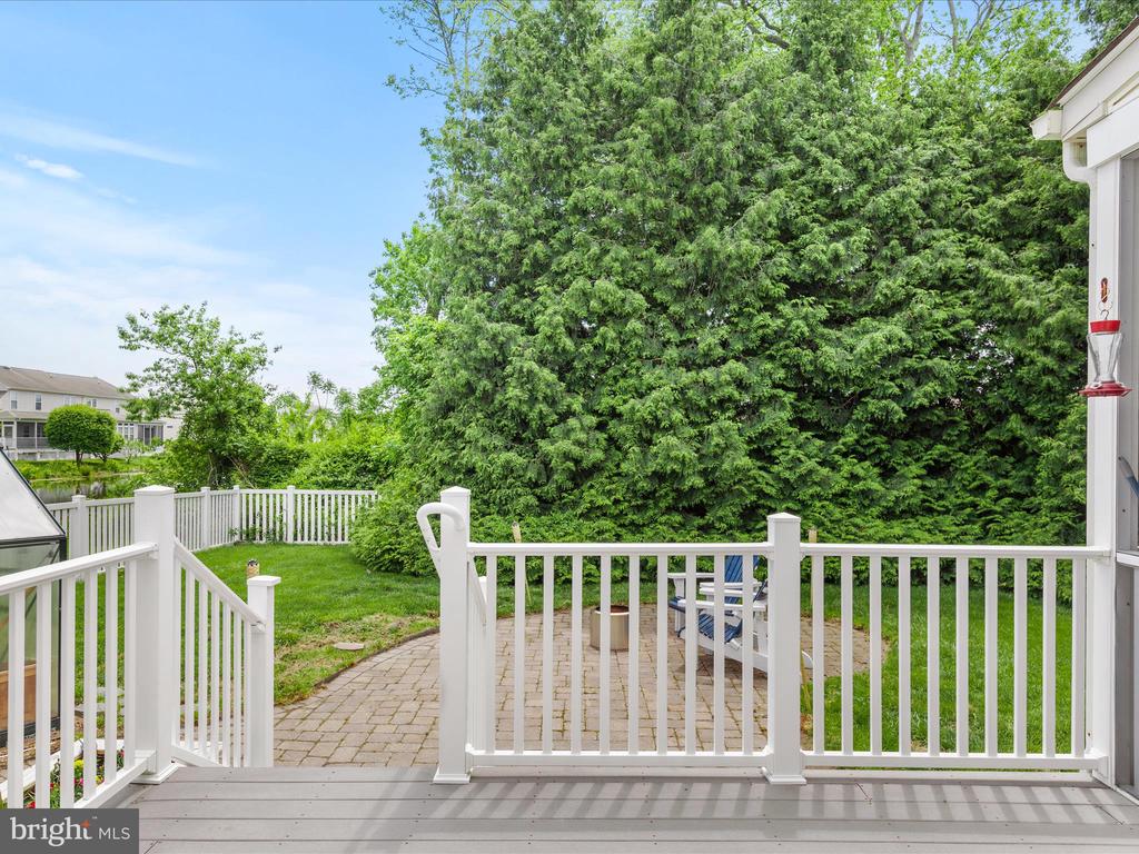 27 AVON PARK BOULEVARD