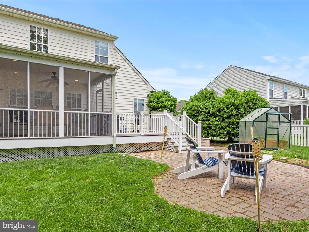 27 AVON PARK BOULEVARD