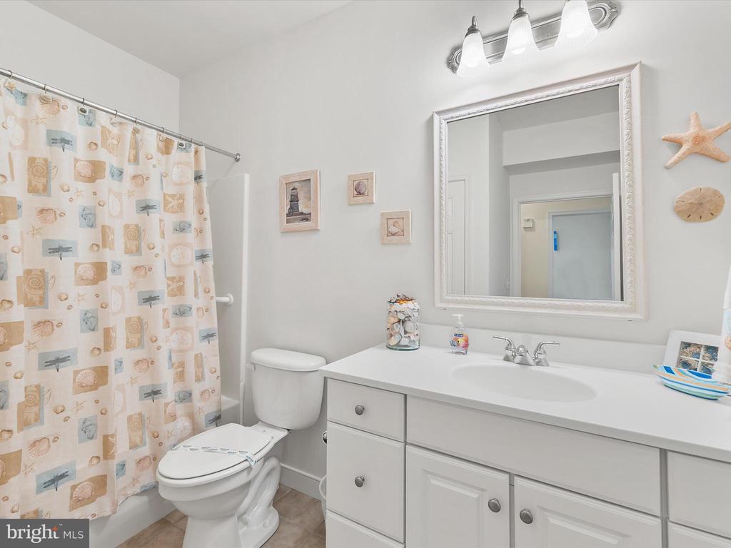 30611 CEDAR NECK ROAD Unit: 2204