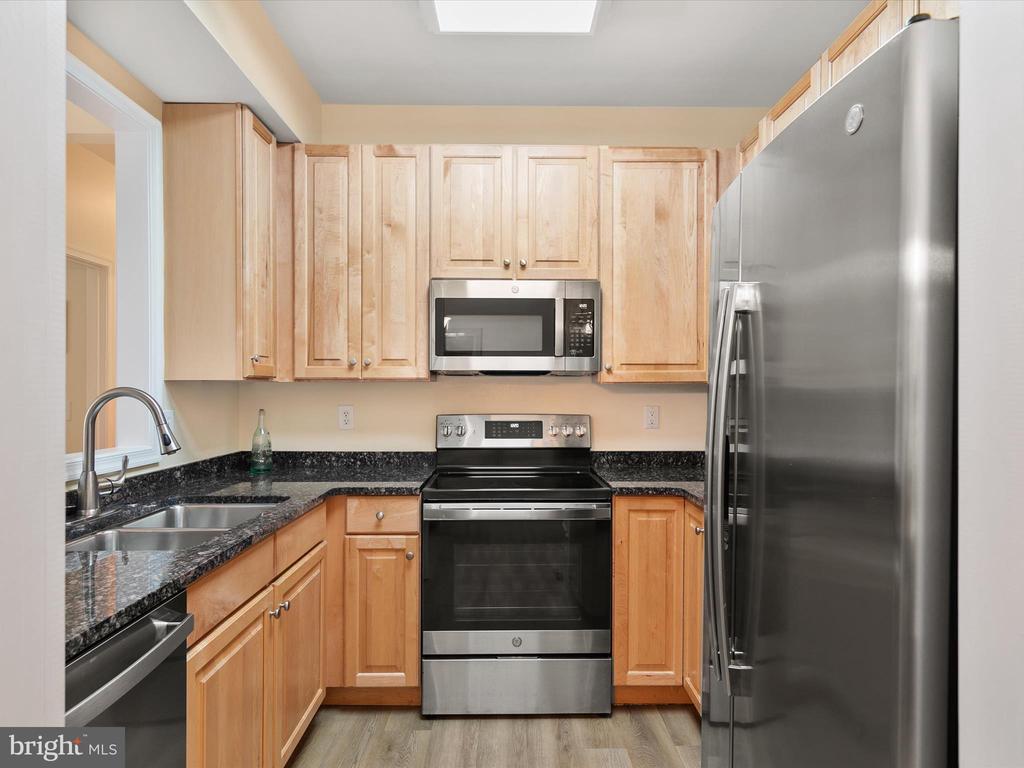 30611 CEDAR NECK ROAD Unit: 2204