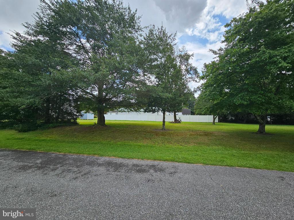 LOT A STRAWBERRY LANE (DUKES ST EXT)