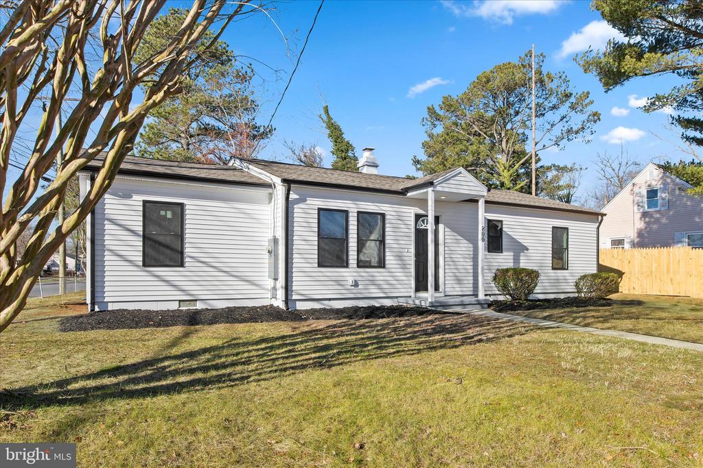 800 EAST ROAD