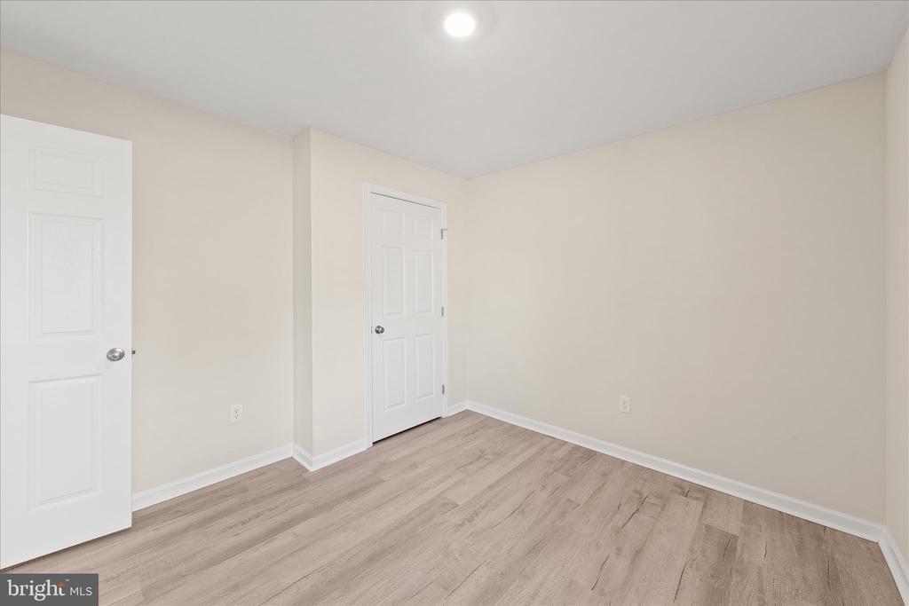800 EAST ROAD
