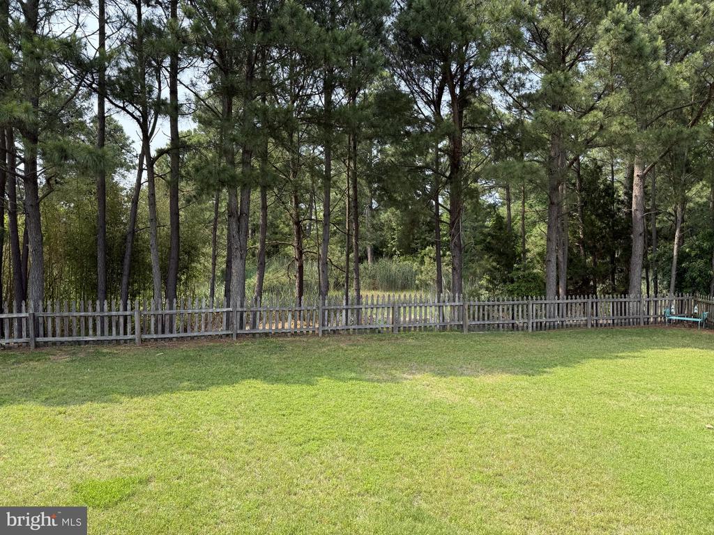 7 BLUE HERON CIRCLE