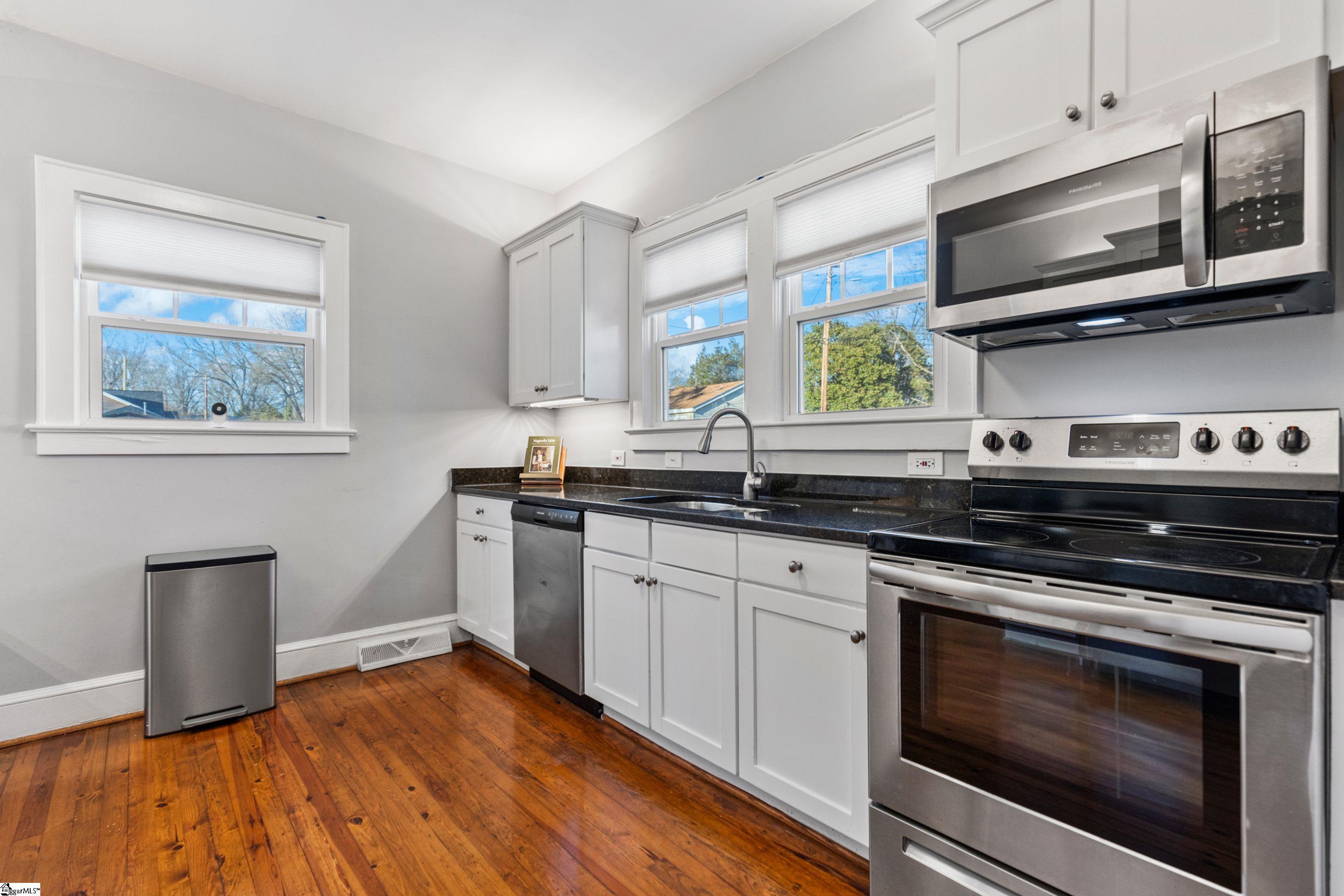 17 Paris Mountain Avenue