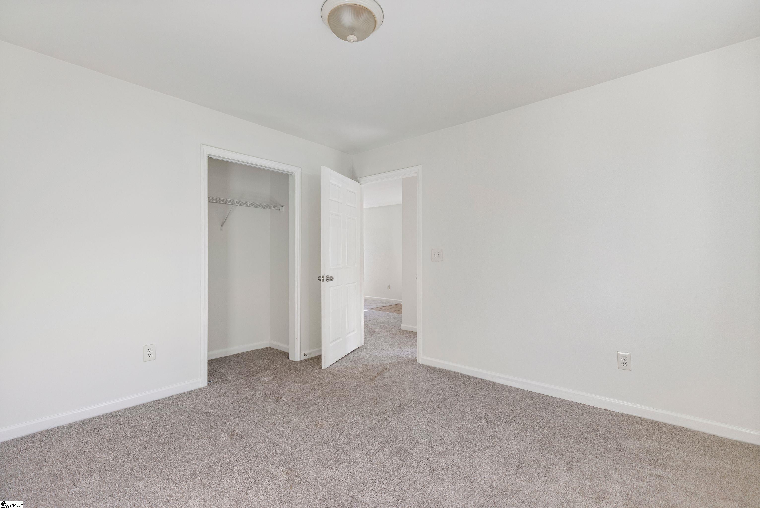 17 Paris Mountain Avenue