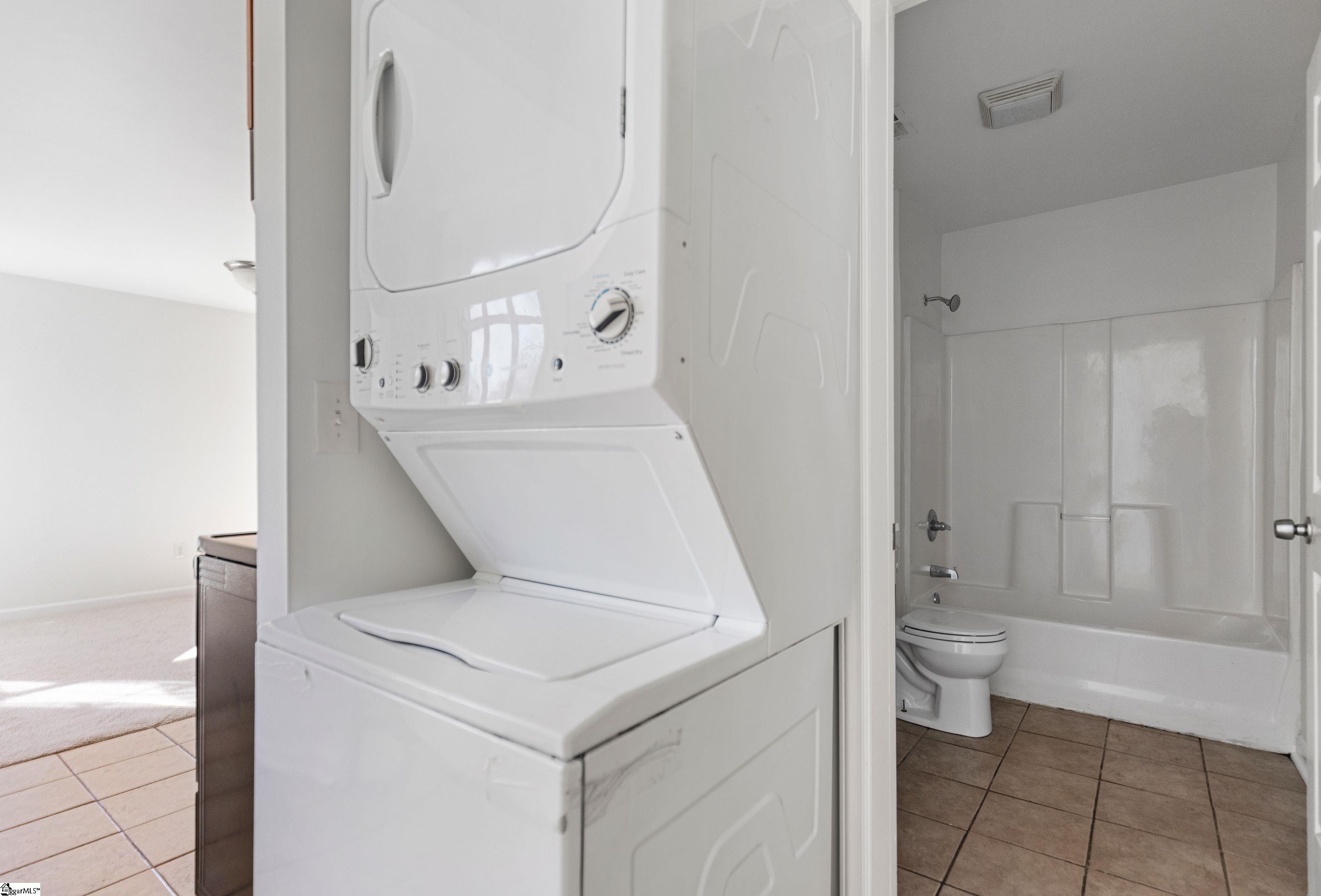 17 Paris Mountain Avenue