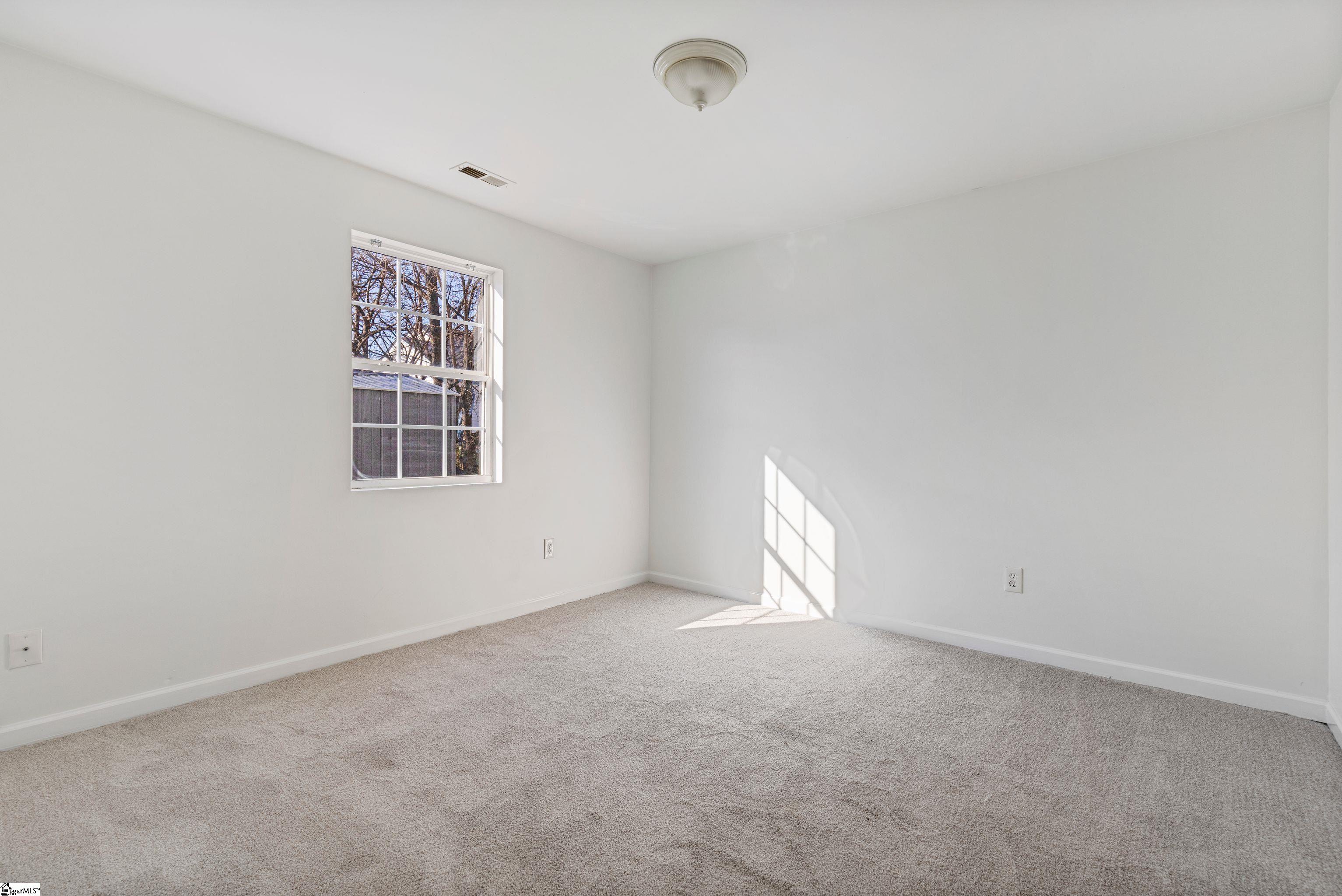 17 Paris Mountain Avenue