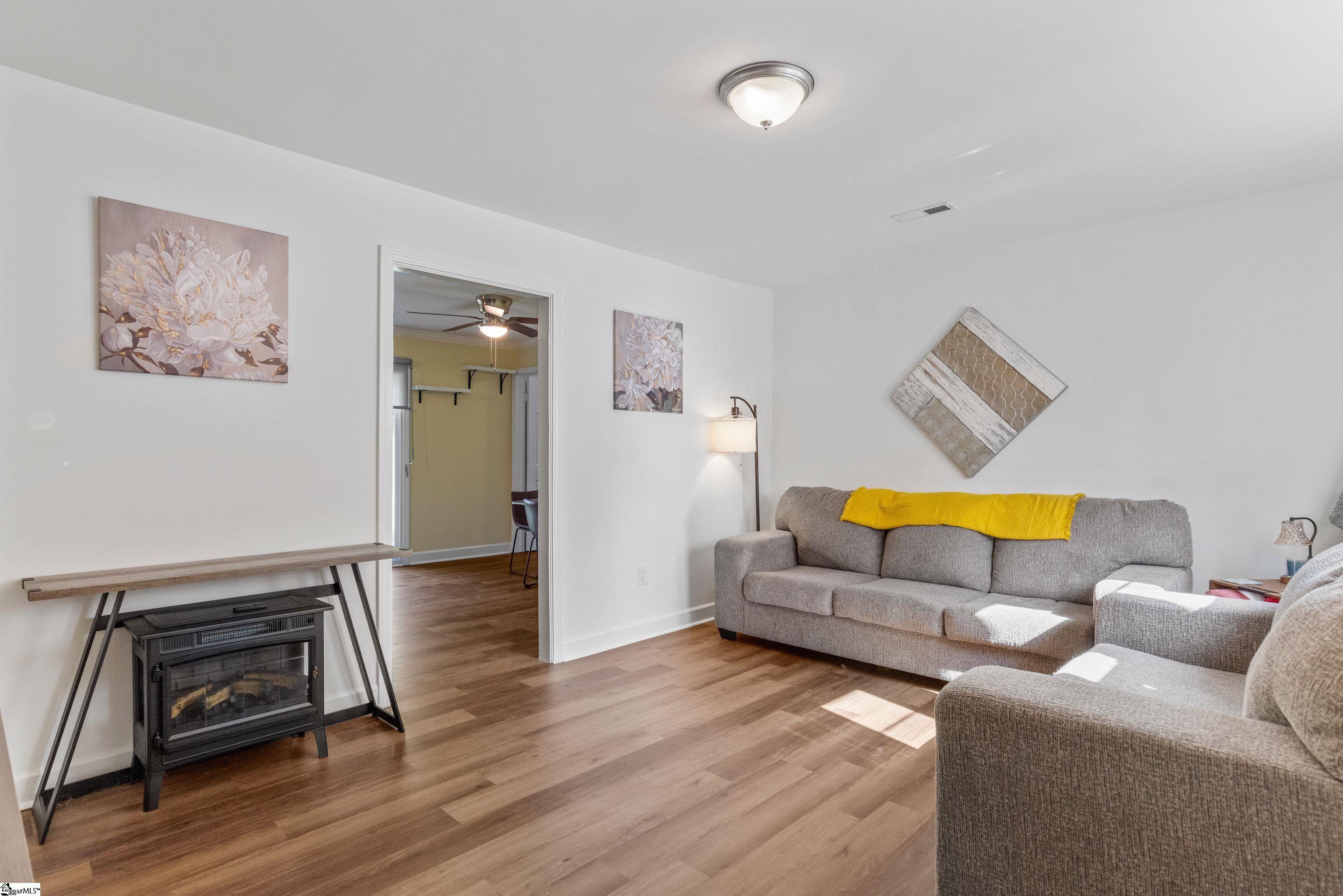121 Cashmere Drive