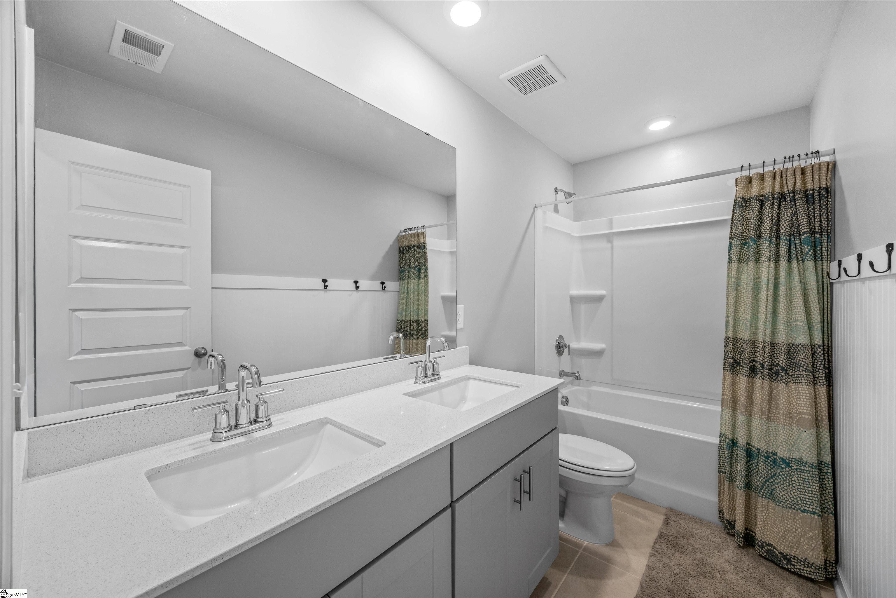 130 Mainsail Way, Spartanburg