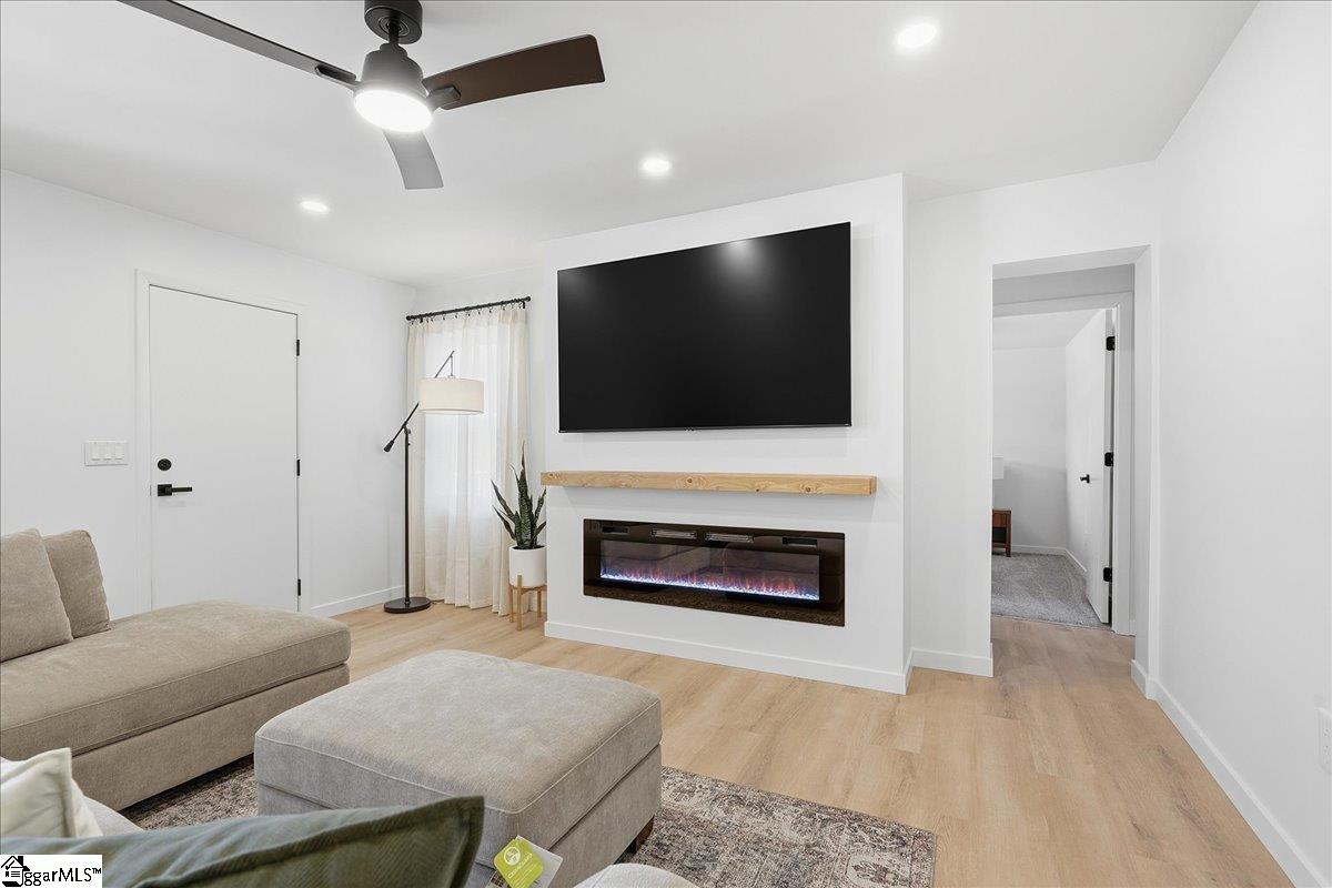 219 Drury Lane