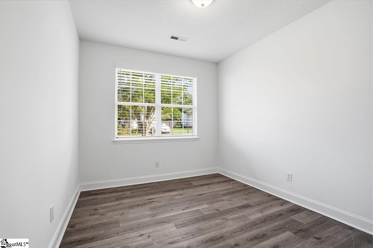 8 Equestrian Court