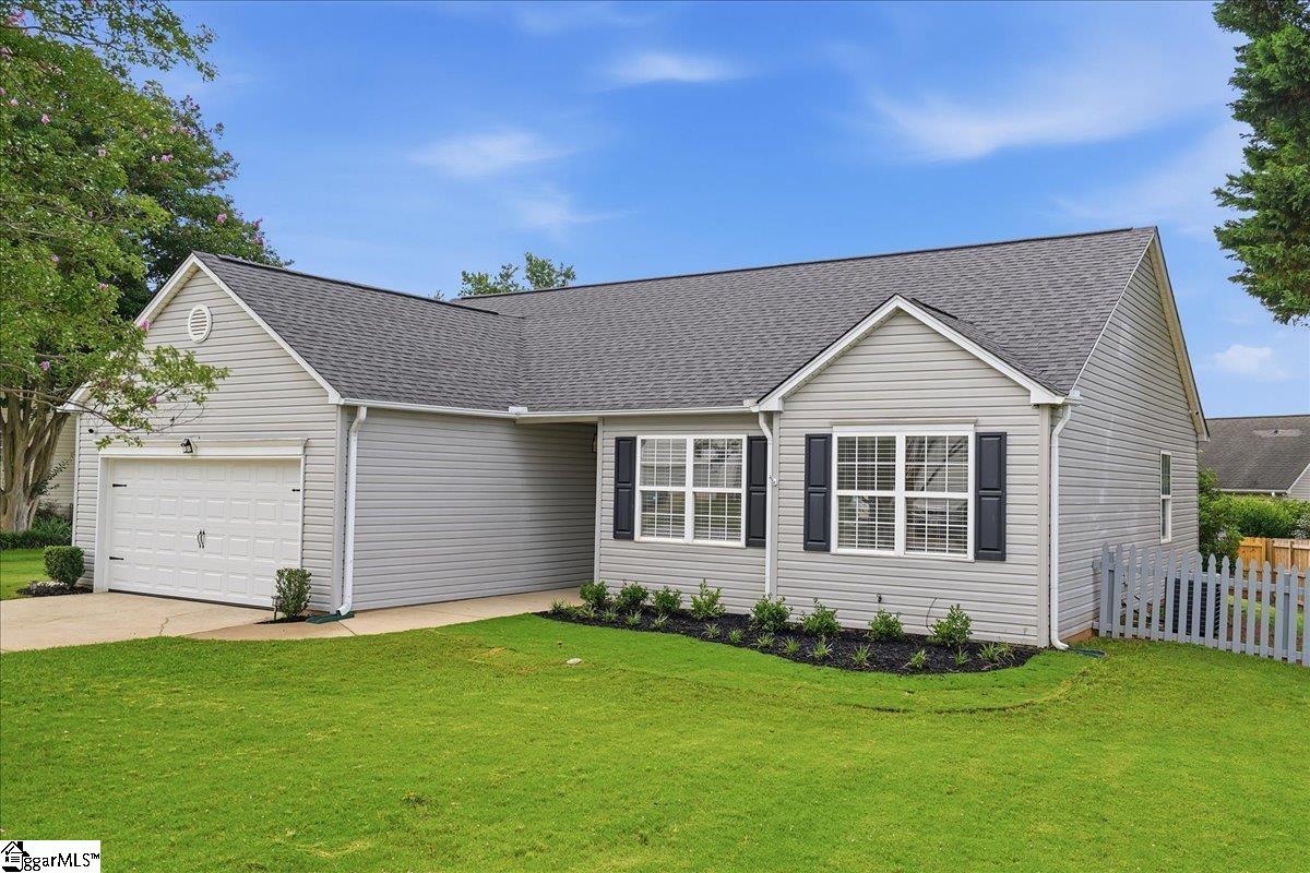 8 Equestrian Court