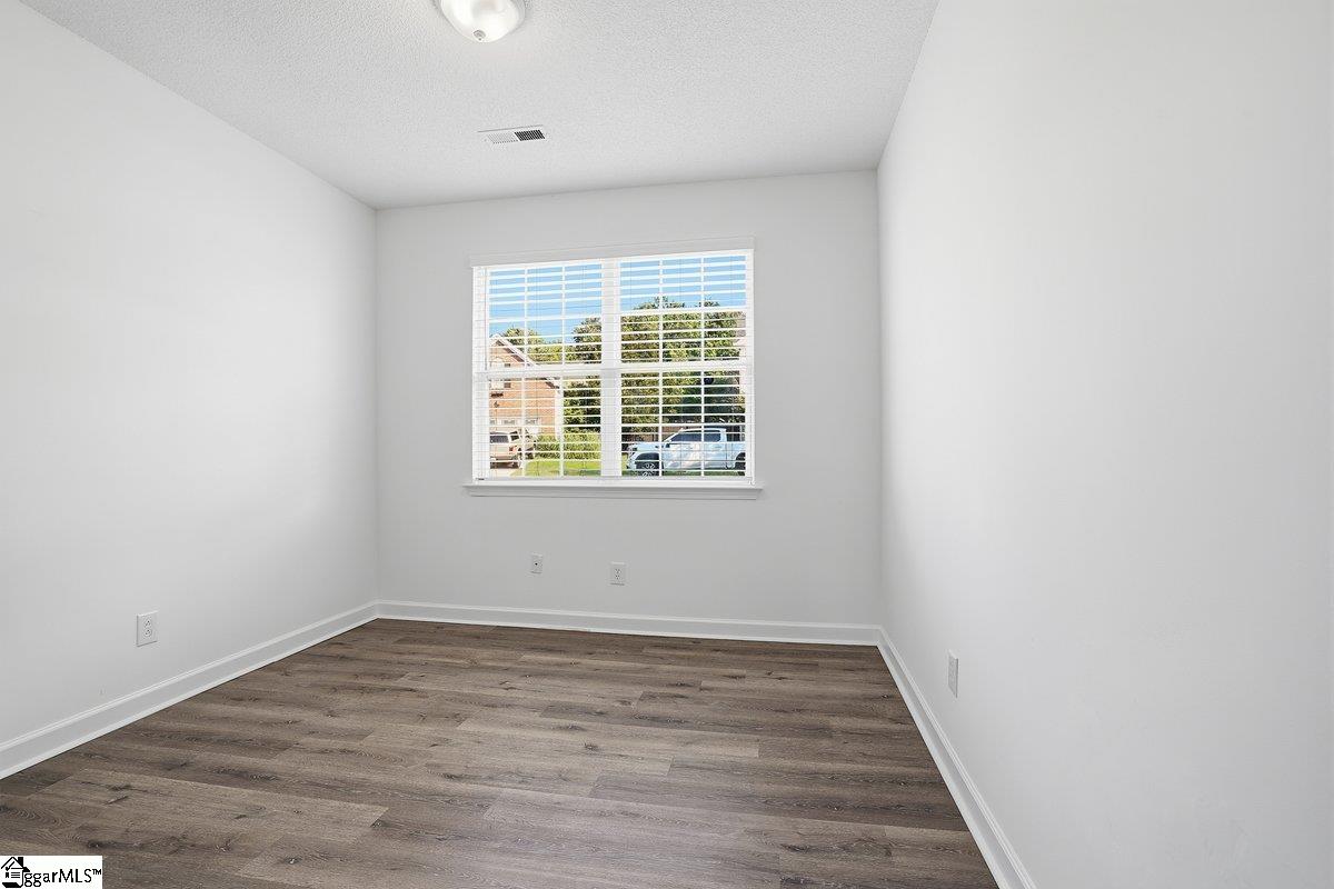 8 Equestrian Court