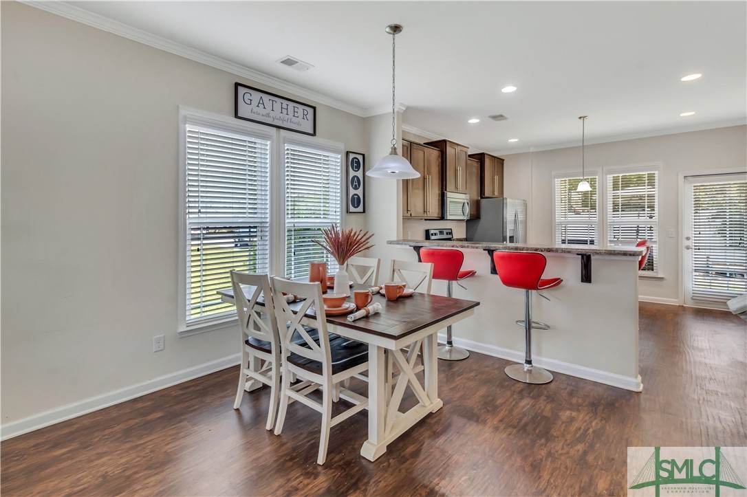 209 Ventura Place