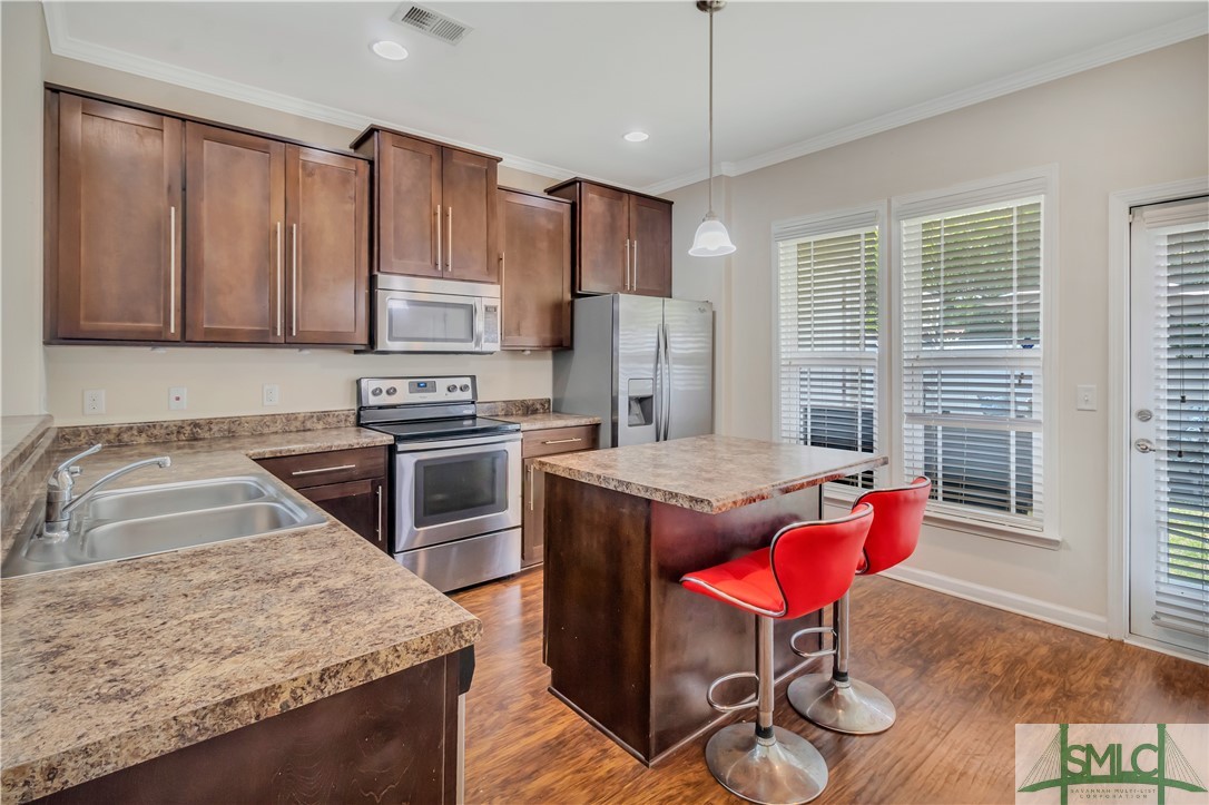 209 Ventura Place