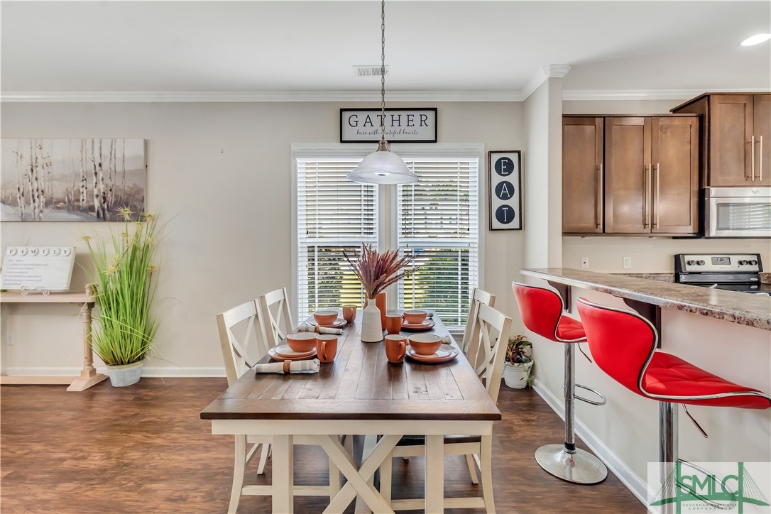 209 Ventura Place