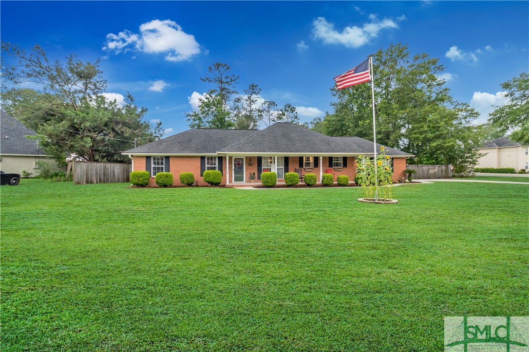 8 W Cameron Court