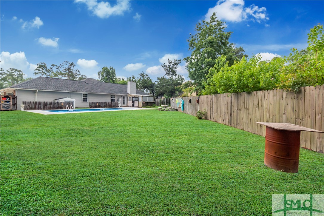 8 W Cameron Court