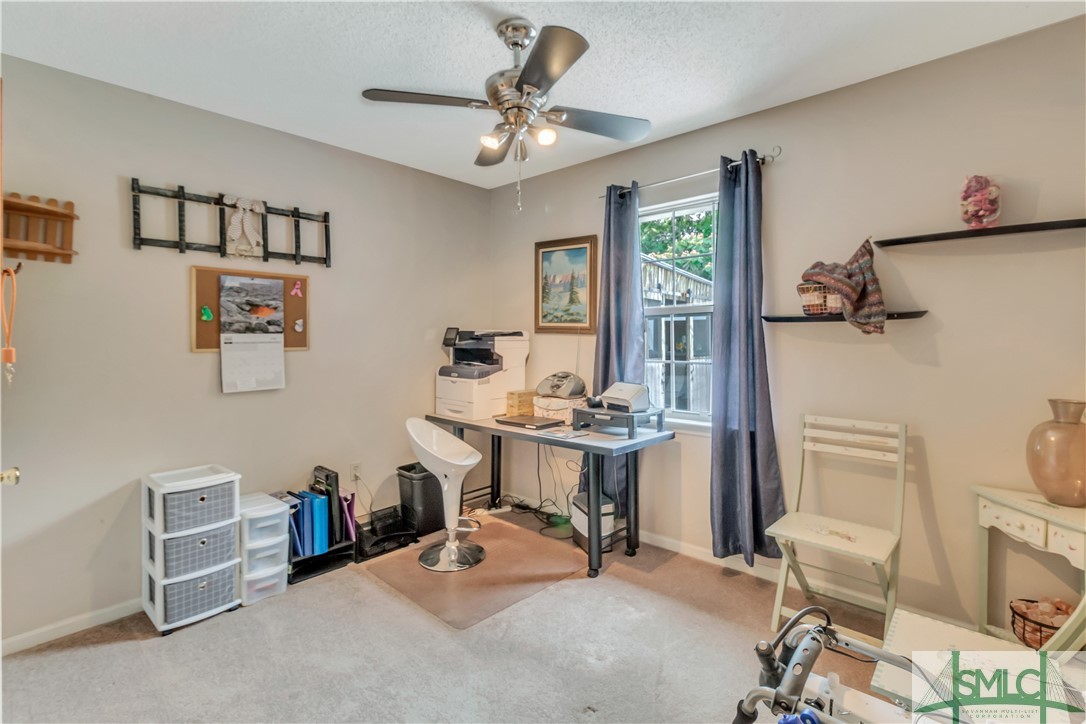 8 W Cameron Court