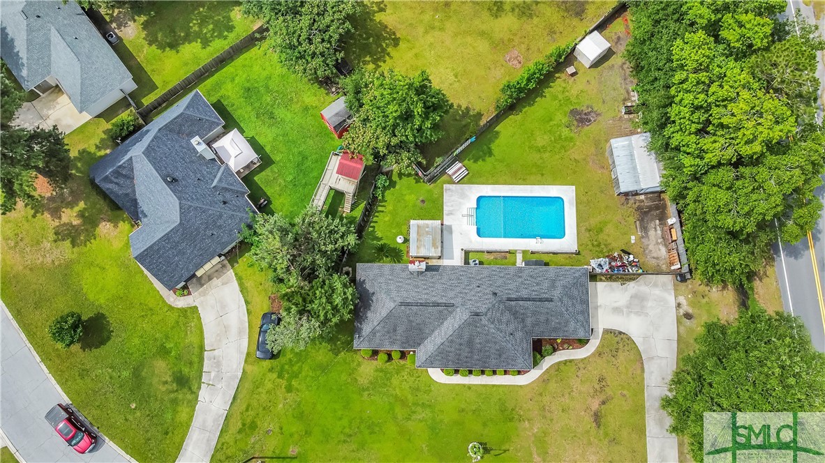 8 W Cameron Court