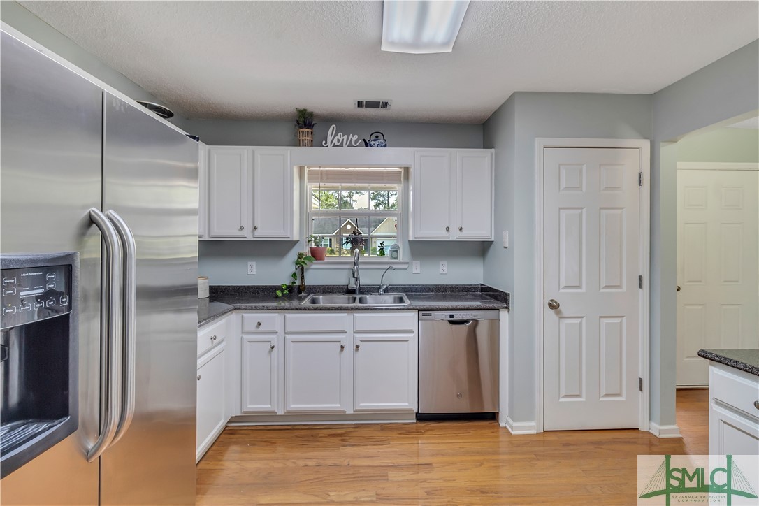 315 Saranac Way