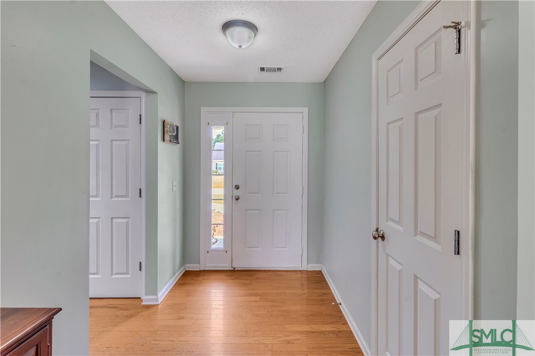 315 Saranac Way
