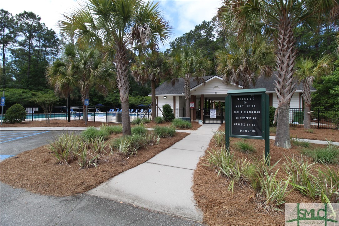 320 Serengeti Boulevard