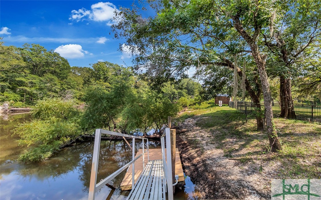 2420 Hickory Bluff Road