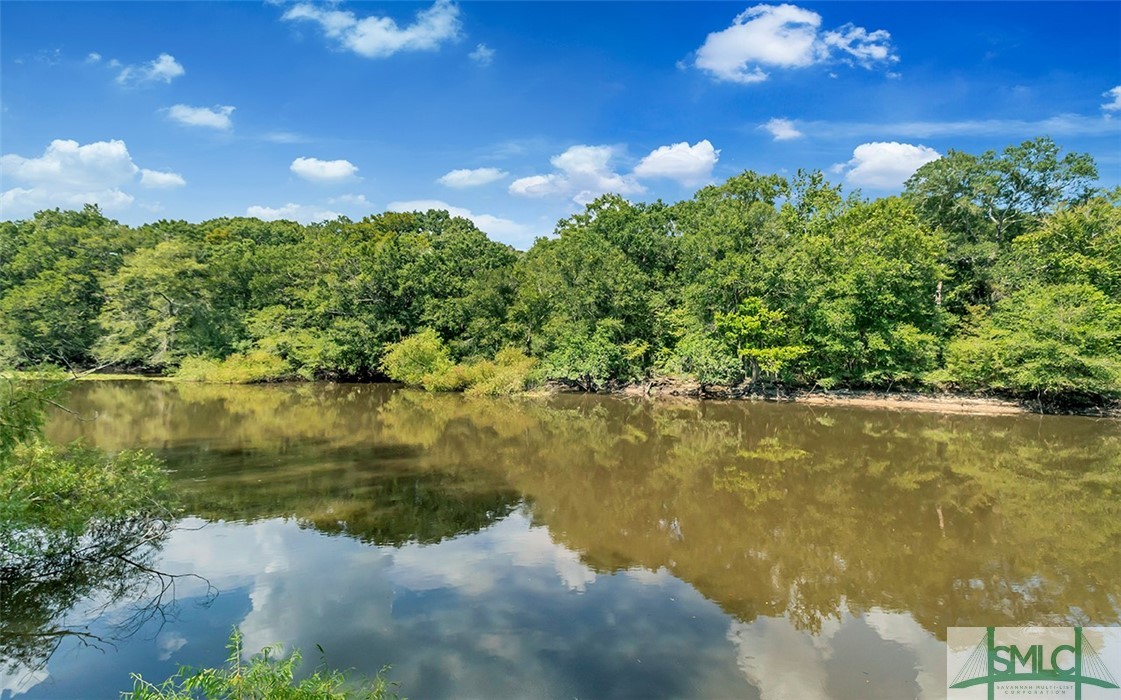 2420 Hickory Bluff Road
