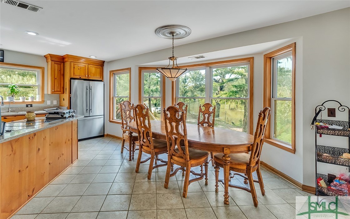 2420 Hickory Bluff Road