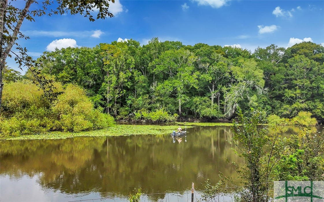 2420 Hickory Bluff Road