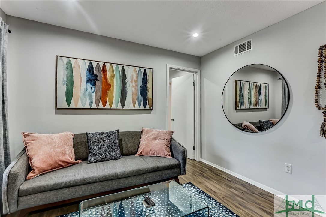 401 N Cromwell Road C6