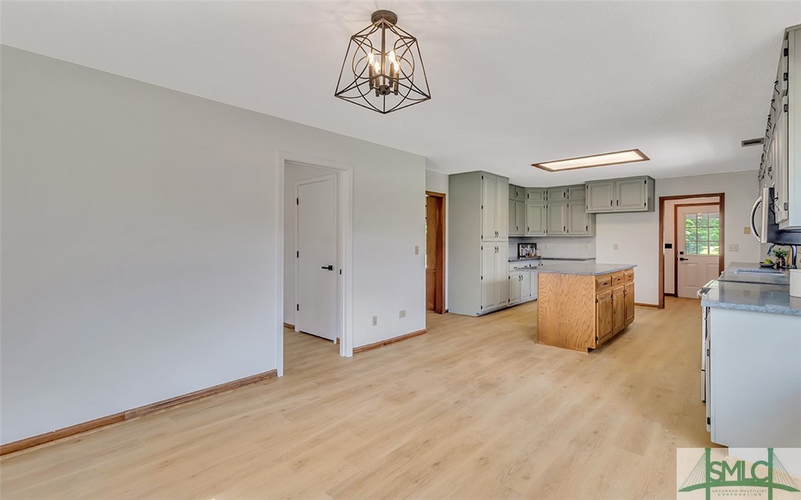 4439 Midland Road