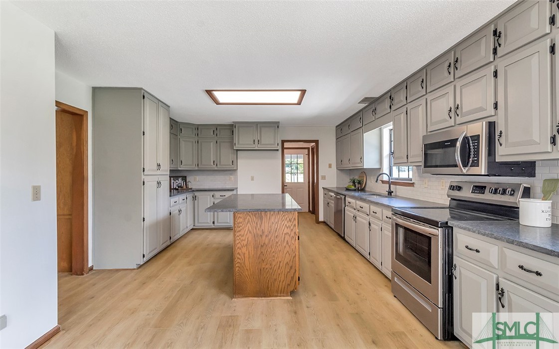 4439 Midland Road