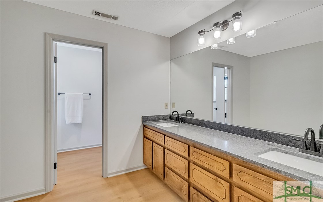 4439 Midland Road