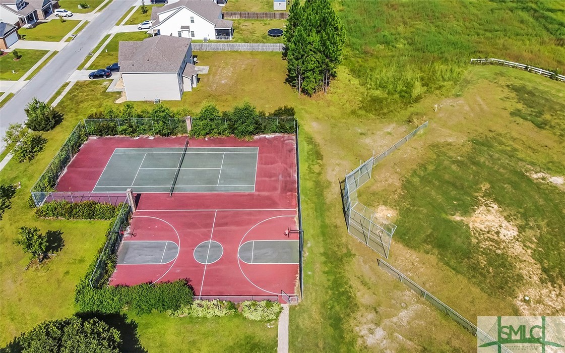100 Meadowlands Drive