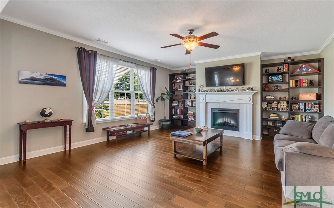 100 Meadowlands Drive