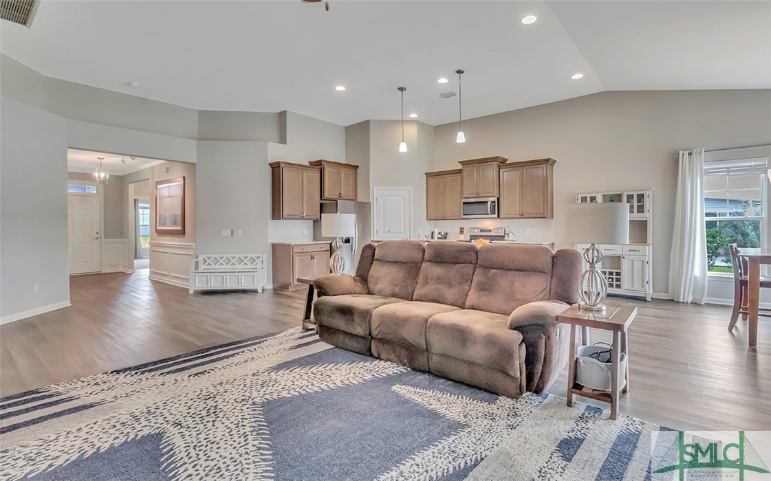 203 Brickhill Circle